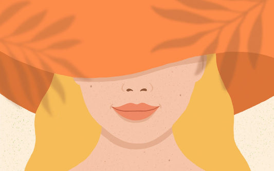 Illustration von einer Frau mit Sonnenhut, dessen Schirm die Hälfte des Gesichts verdeckt. Es sind Sommersprossen zu sehen. 