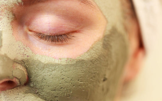 Maske auf Gesicht